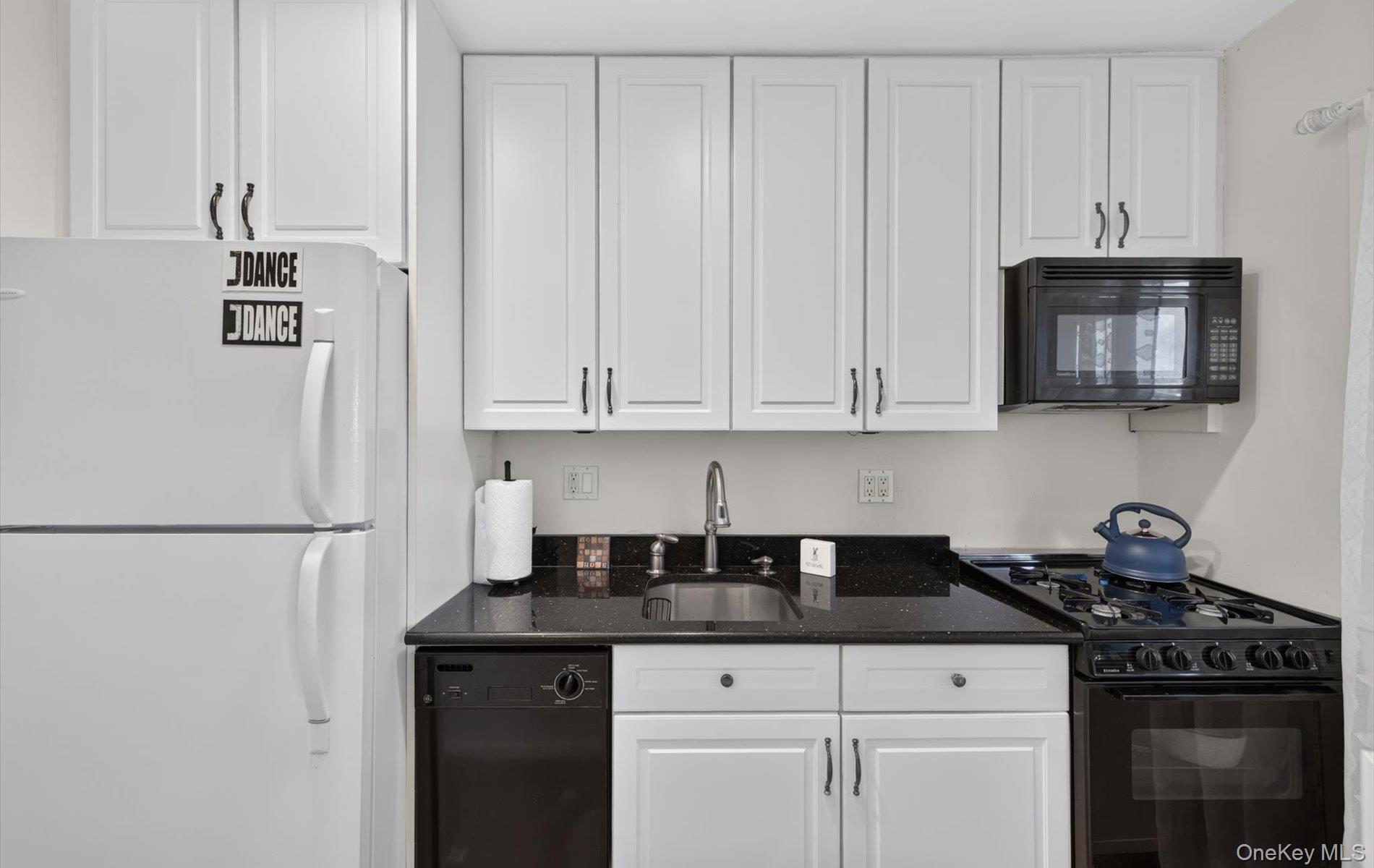 1 Toms Point Lane, Unit 17E photo 8