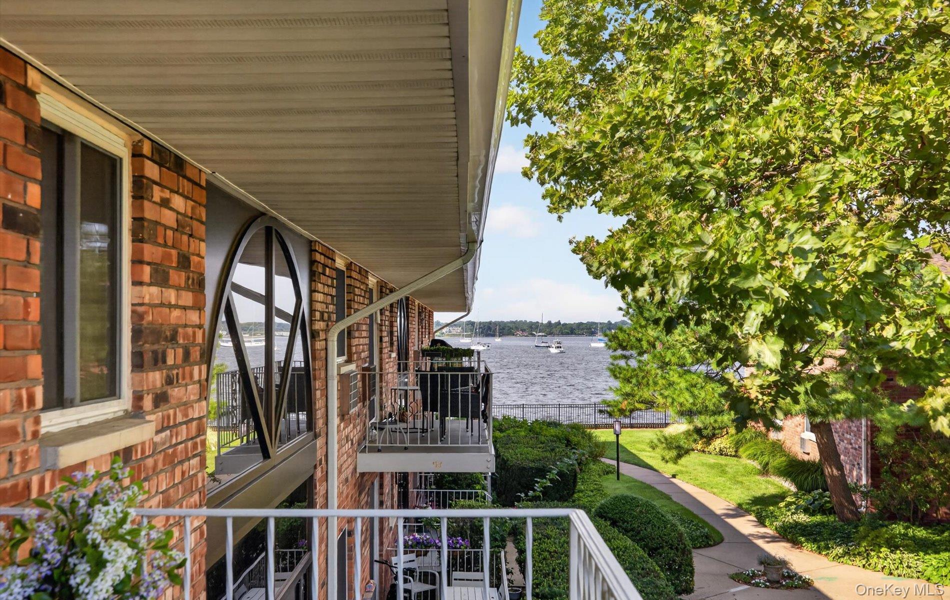 1 Toms Point Lane, Unit 17E photo 5