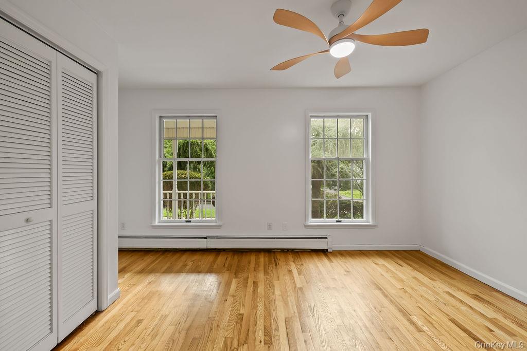 10 Golden Road – For Sale photo 13