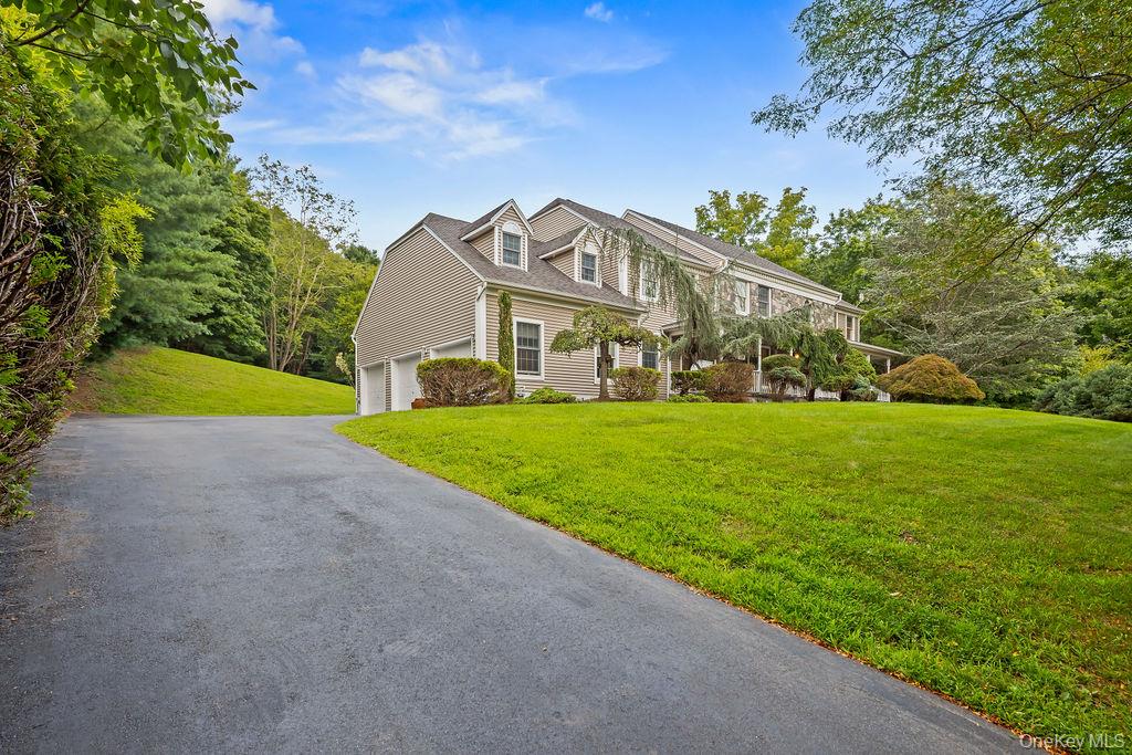 10 Golden Road – For Sale photo 31