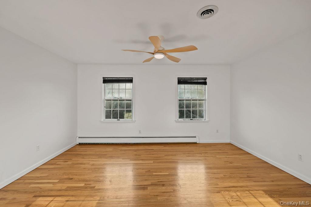 10 Golden Road – For Sale photo 19