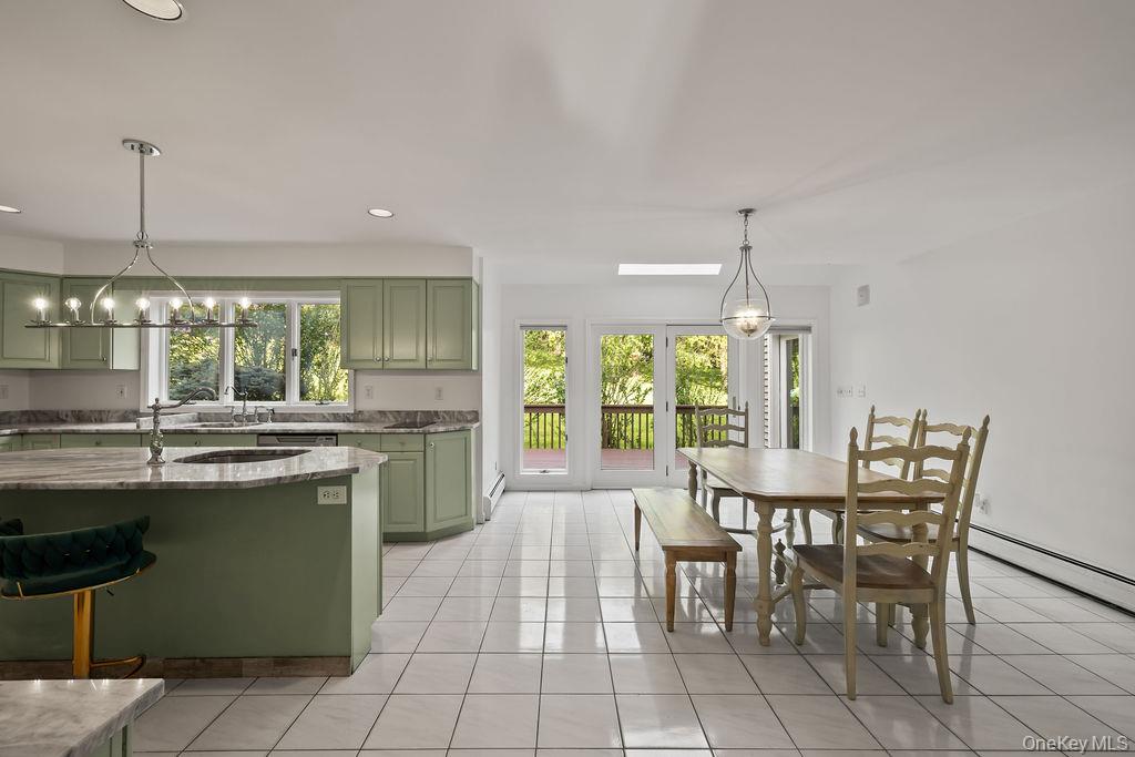 10 Golden Road – For Sale photo 11