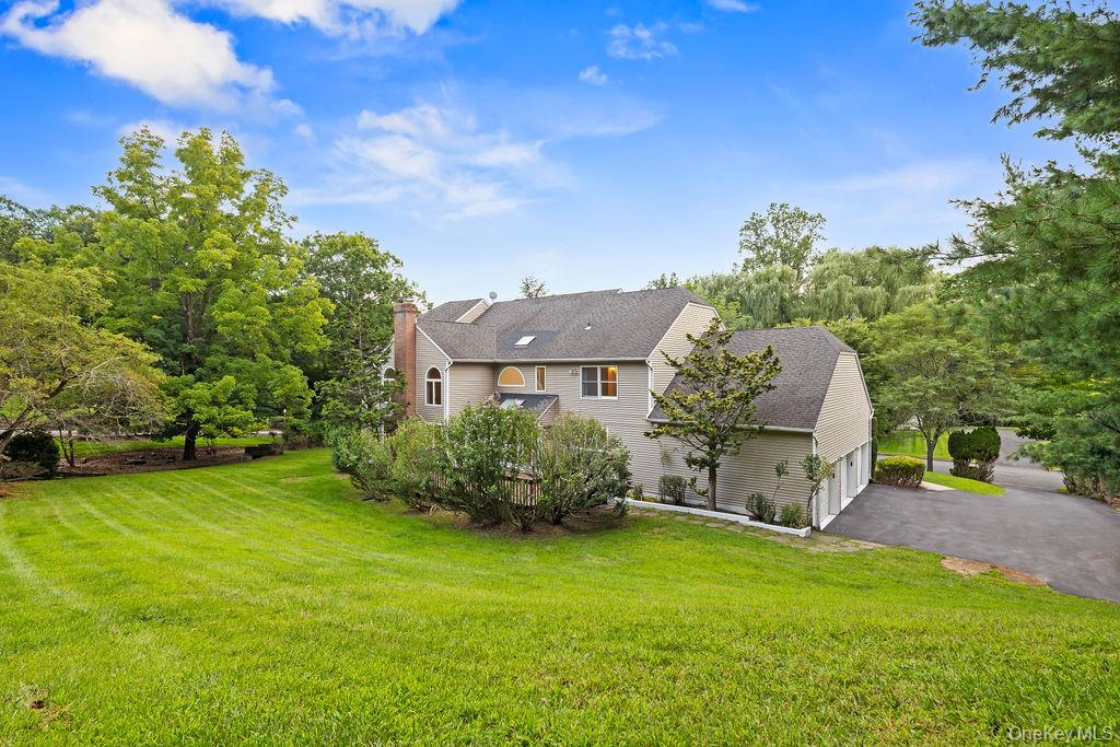 10 Golden Road – For Sale photo 33
