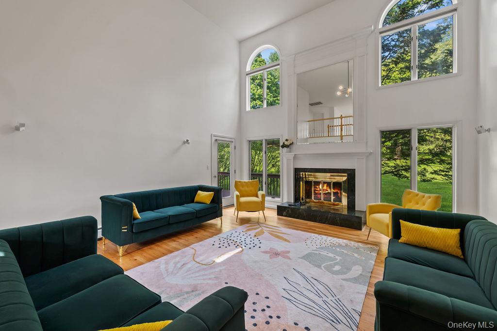 10 Golden Road – For Sale photo 9