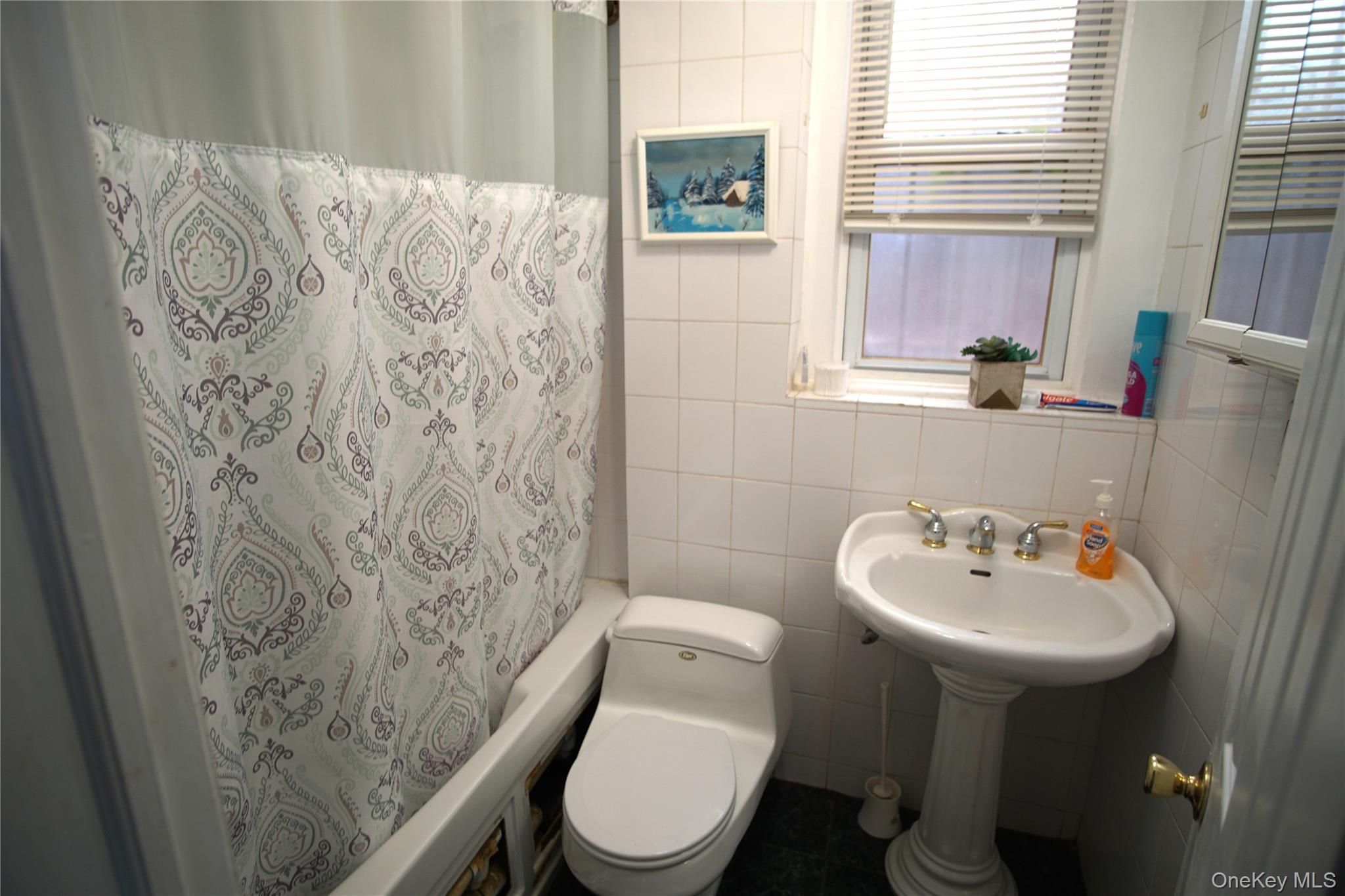 2430 Esplanade Avenue – For Sale photo 8