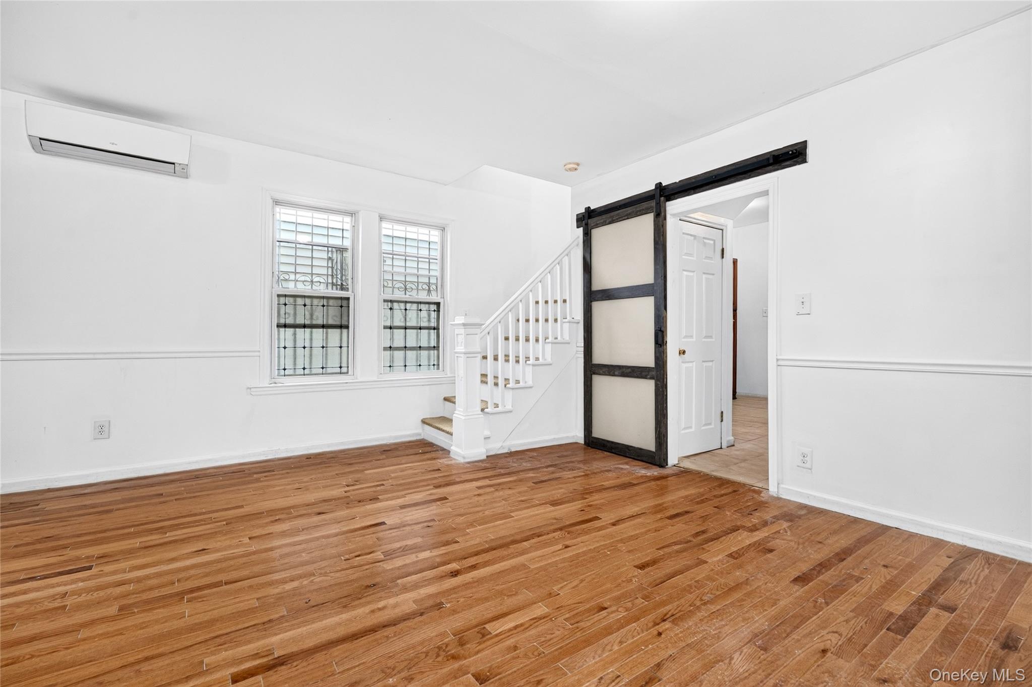 1787 Randall Avenue – For Sale photo 29