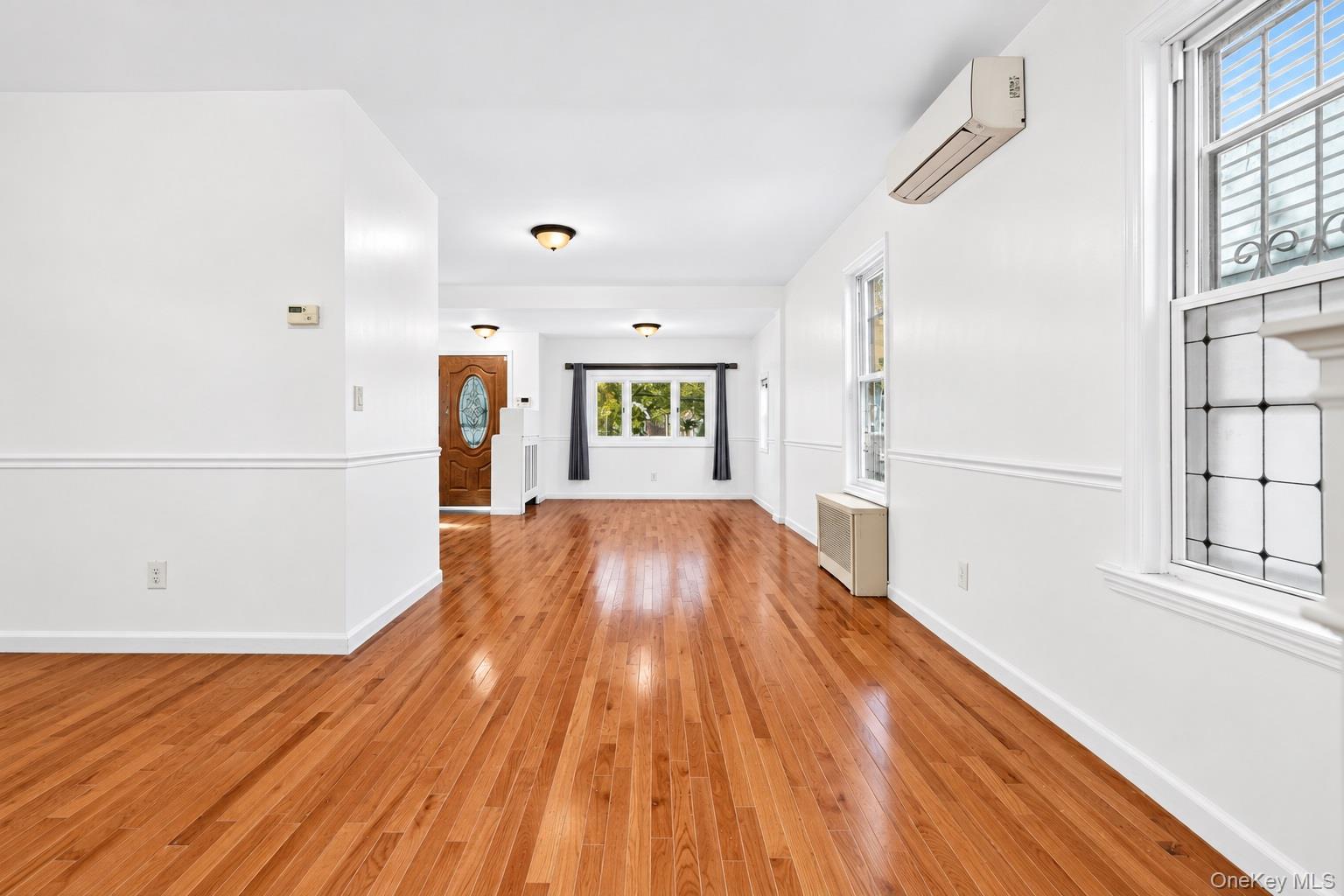 1787 Randall Avenue – For Sale photo 14