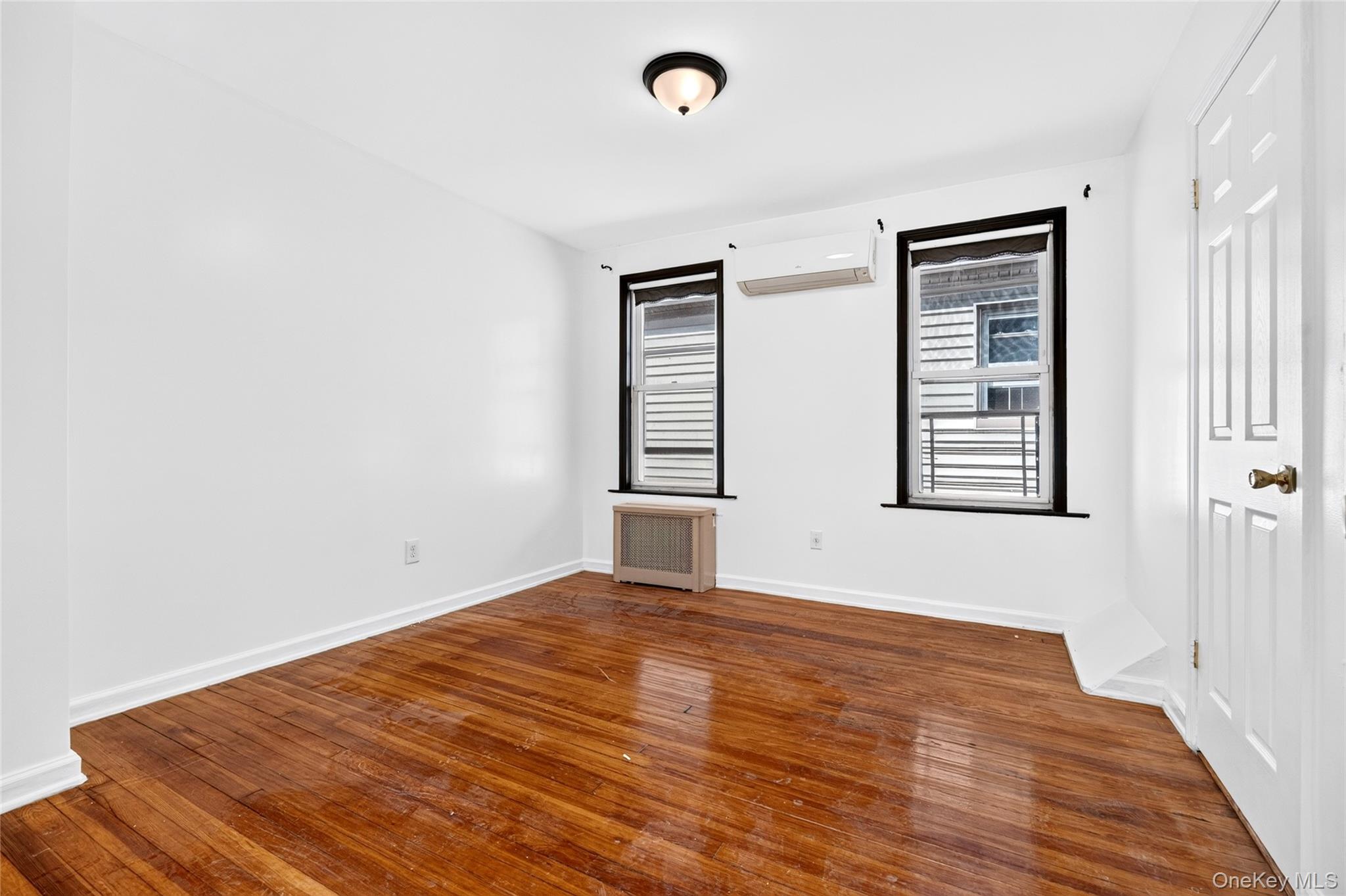 1787 Randall Avenue – For Sale photo 38