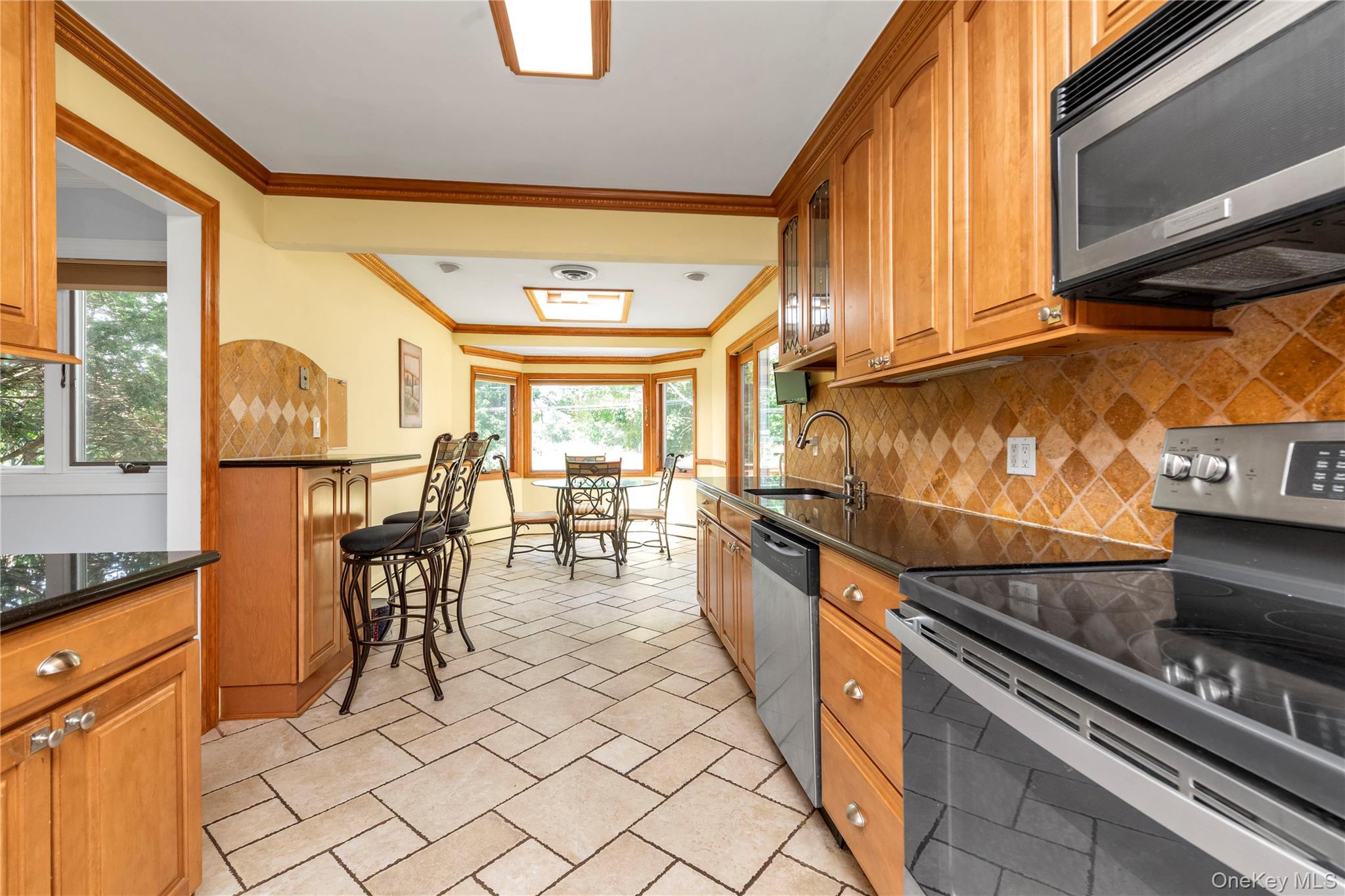 2669 Grayson Drive – For Sale photo 12