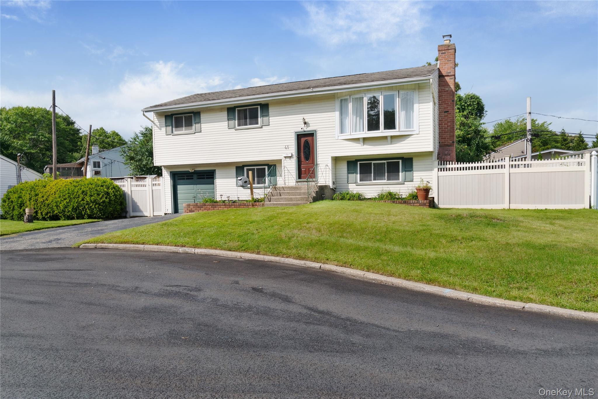 41 Richmond Street – For Sale photo 2
