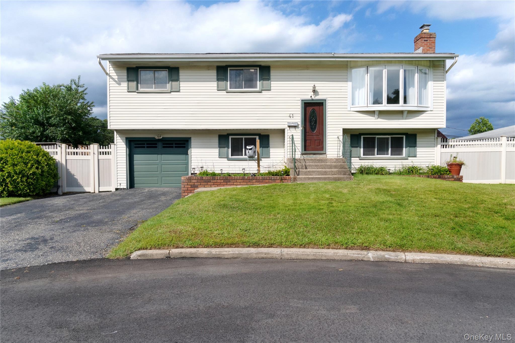 41 Richmond Street – For Sale