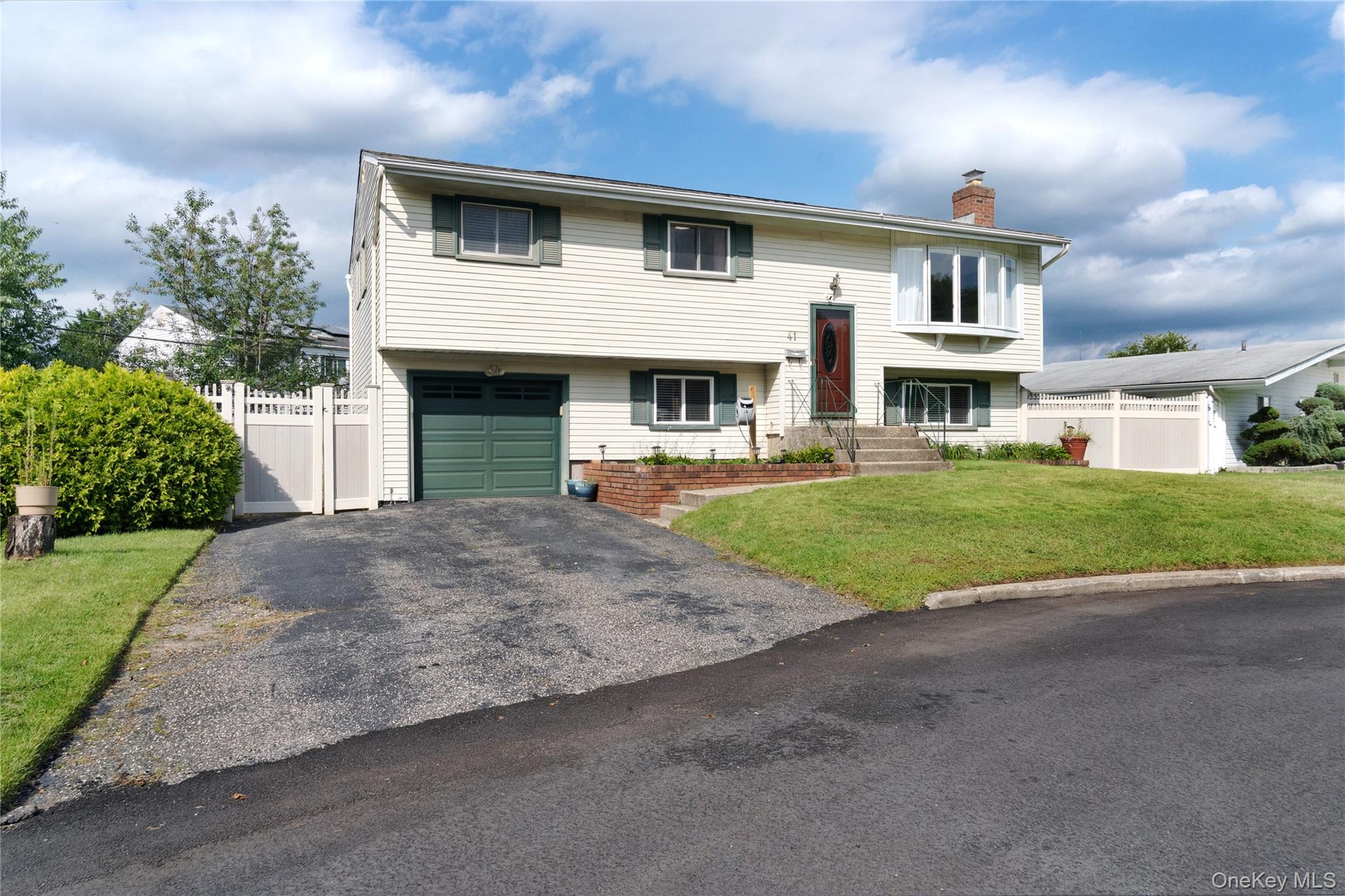 41 Richmond Street – For Sale photo 3