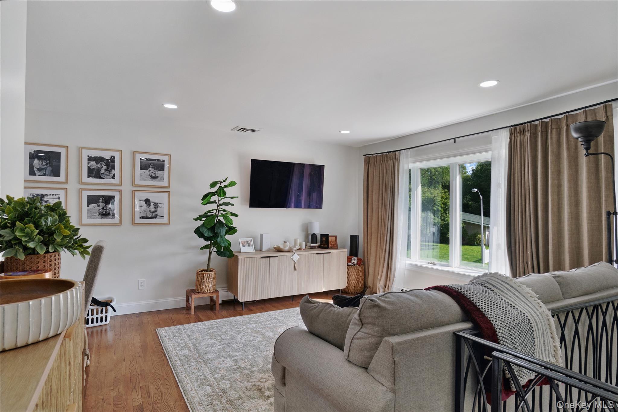 41 Richmond Street – For Sale photo 4