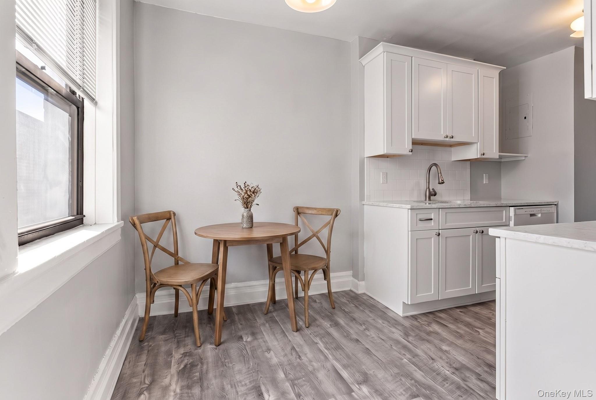 604 Tompkins Alley, Unit B4 photo 8