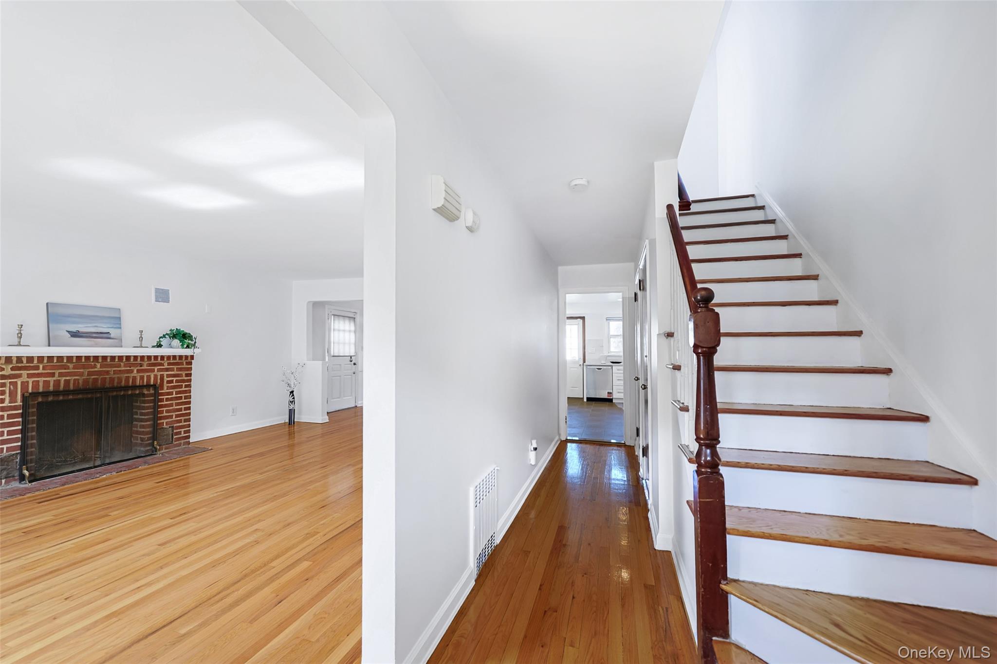 121 Manhasset Avenue – For Rent photo 10
