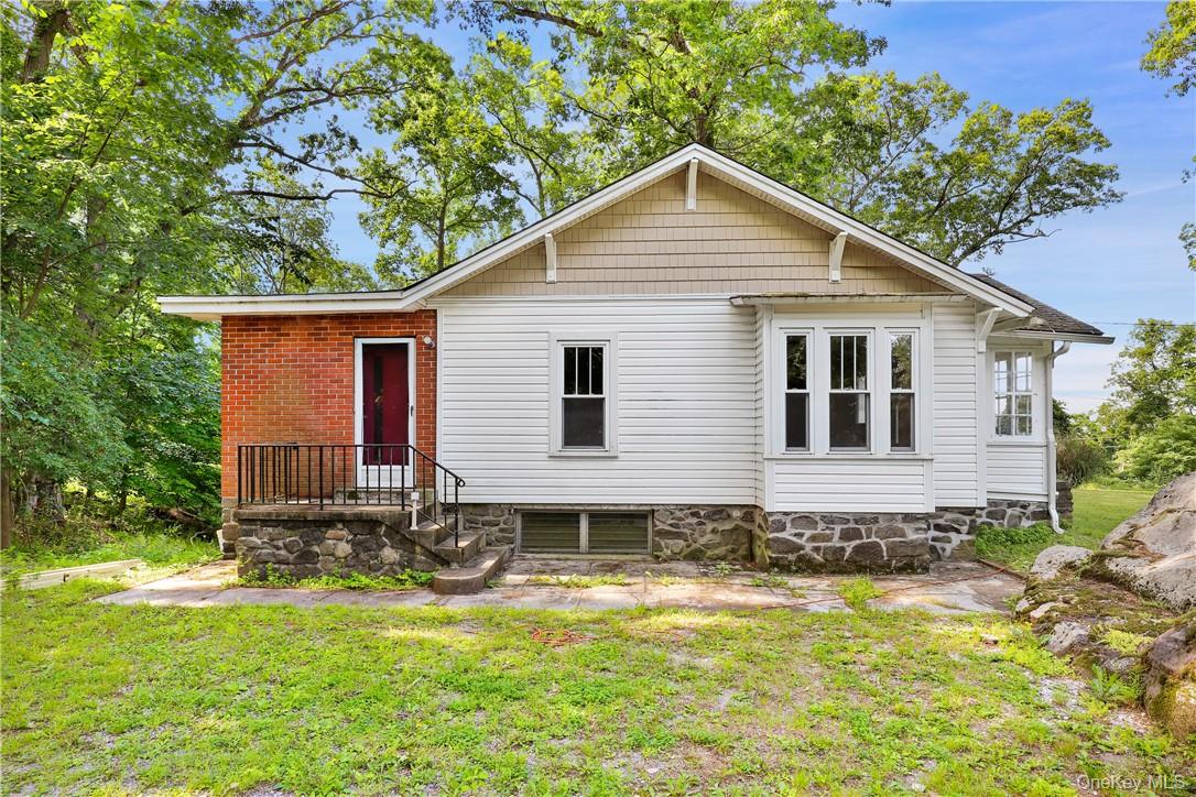 60 Watch Hill Road – For Rent photo 16