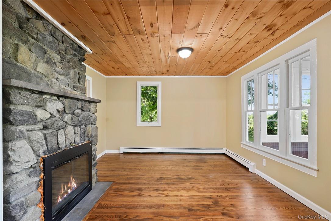 60 Watch Hill Road – For Rent photo 4