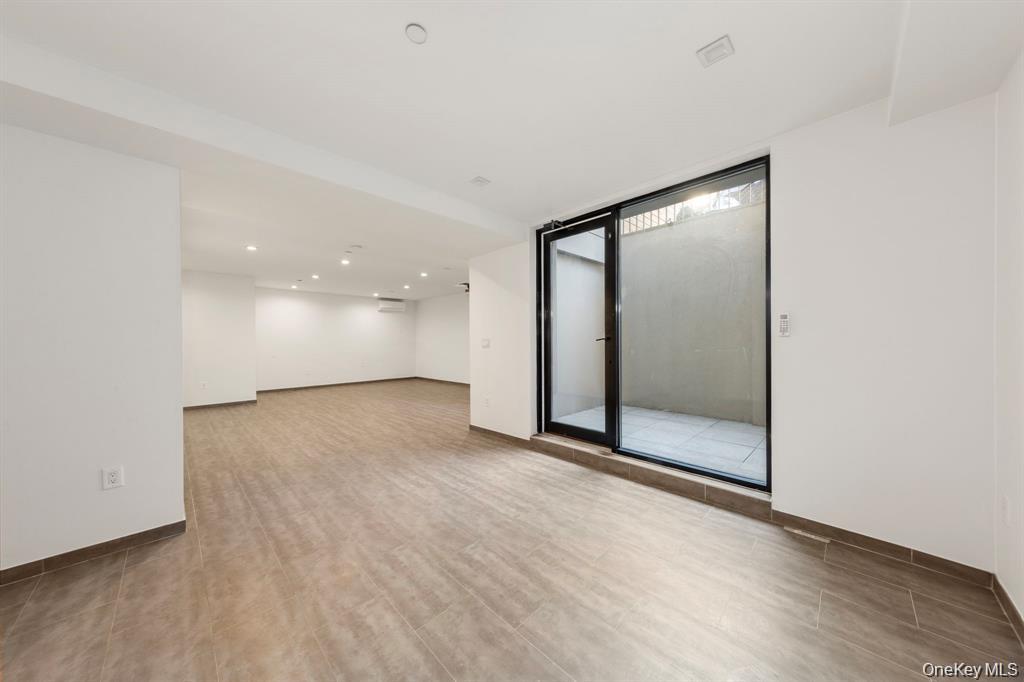 311 Hart Street, Unit 1B photo 23