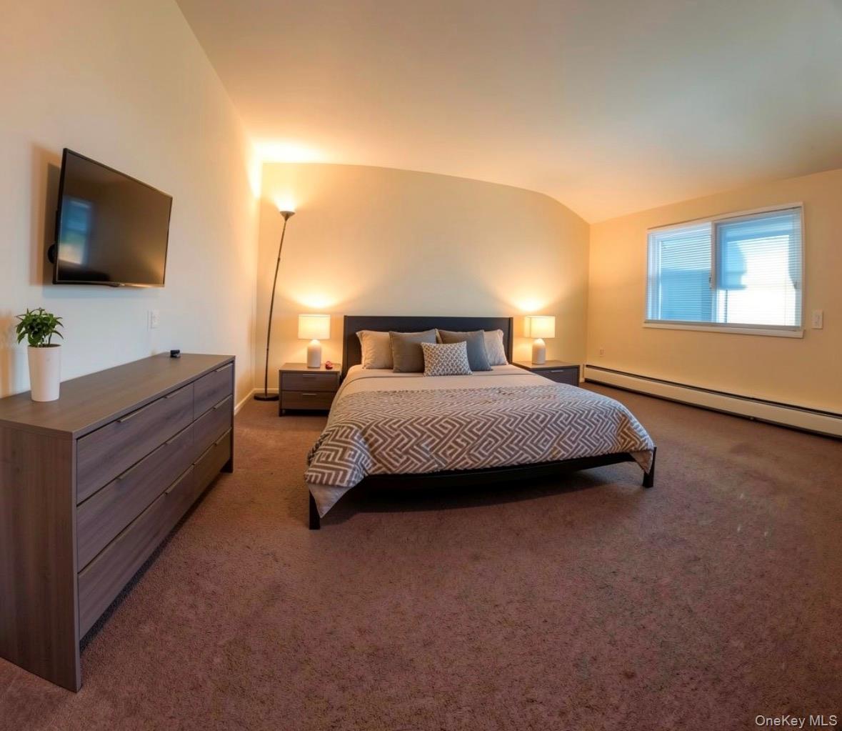 574 Garnet Street – For Rent photo 3