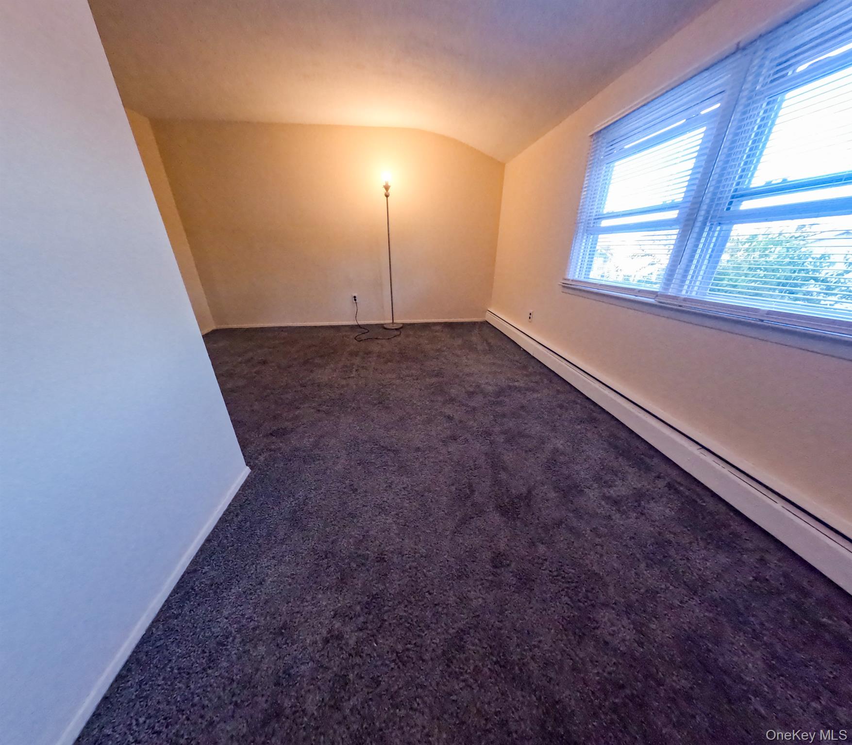 574 Garnet Street – For Rent photo 11