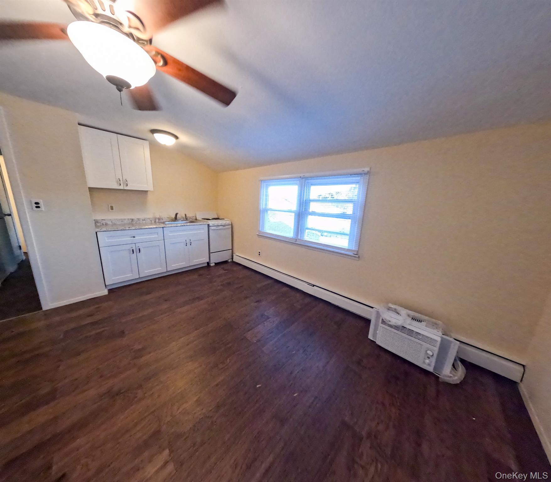 574 Garnet Street – For Rent photo 6