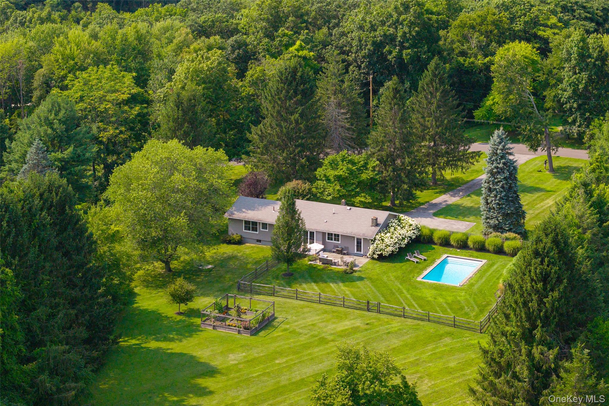 62 Frost Road – For Sale