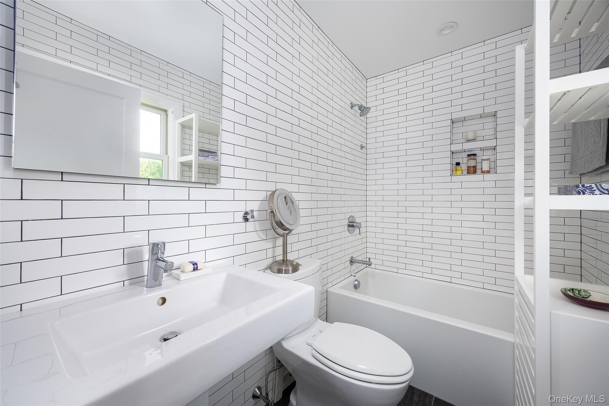 62 Frost Road – For Sale photo 15