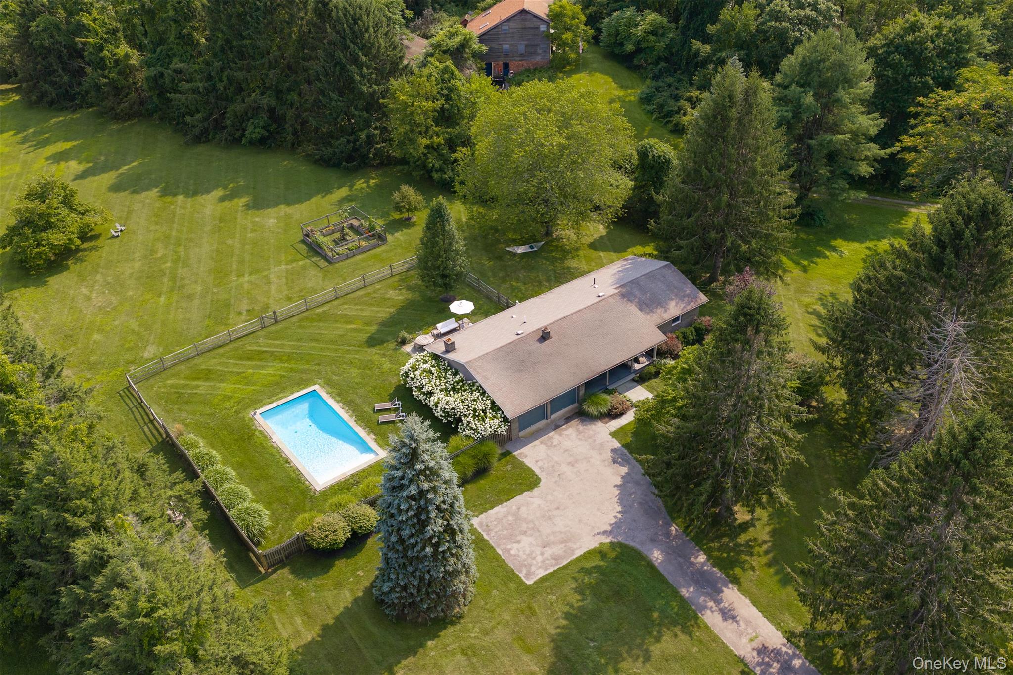 62 Frost Road – For Sale photo 30
