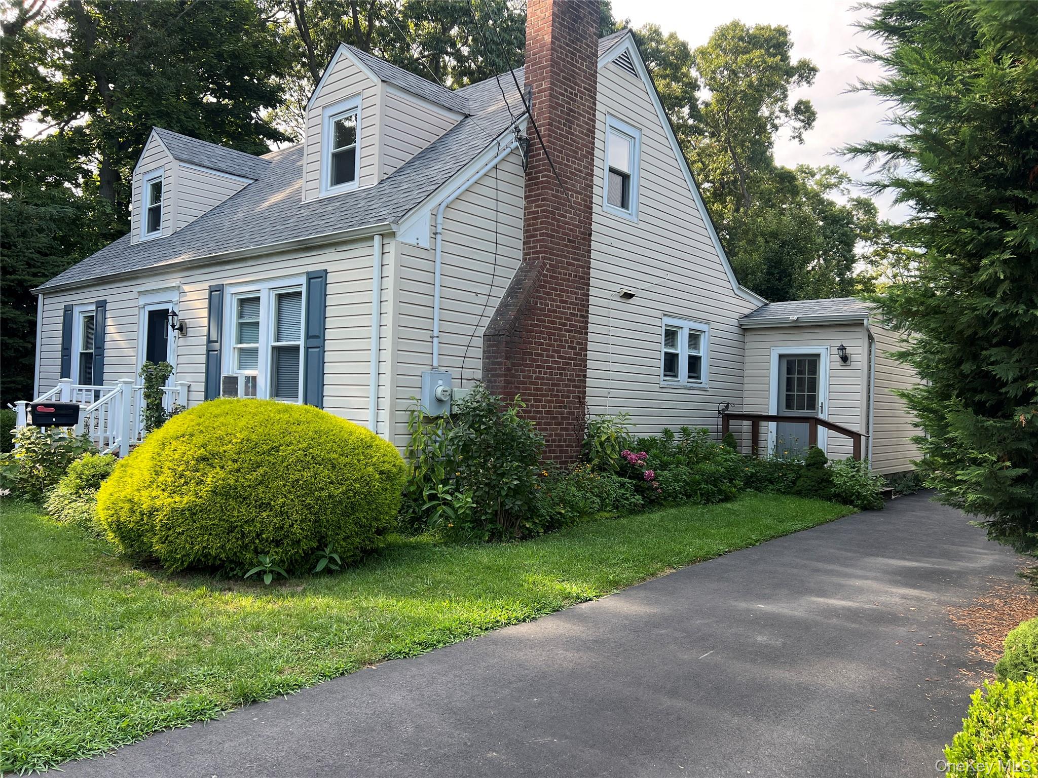 7 W West Elm – For Rent photo 2