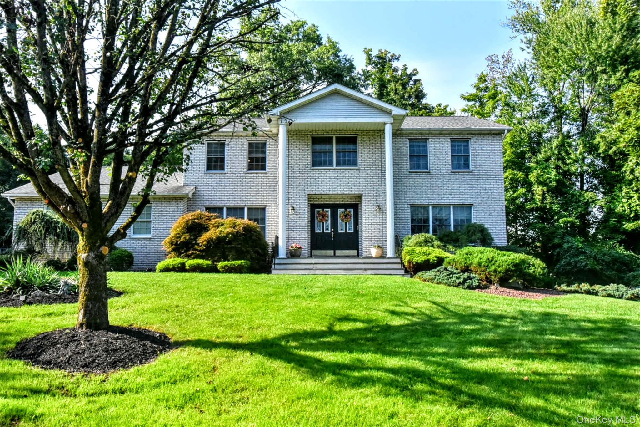 18 Gleeful Lane – For Sale photo 3