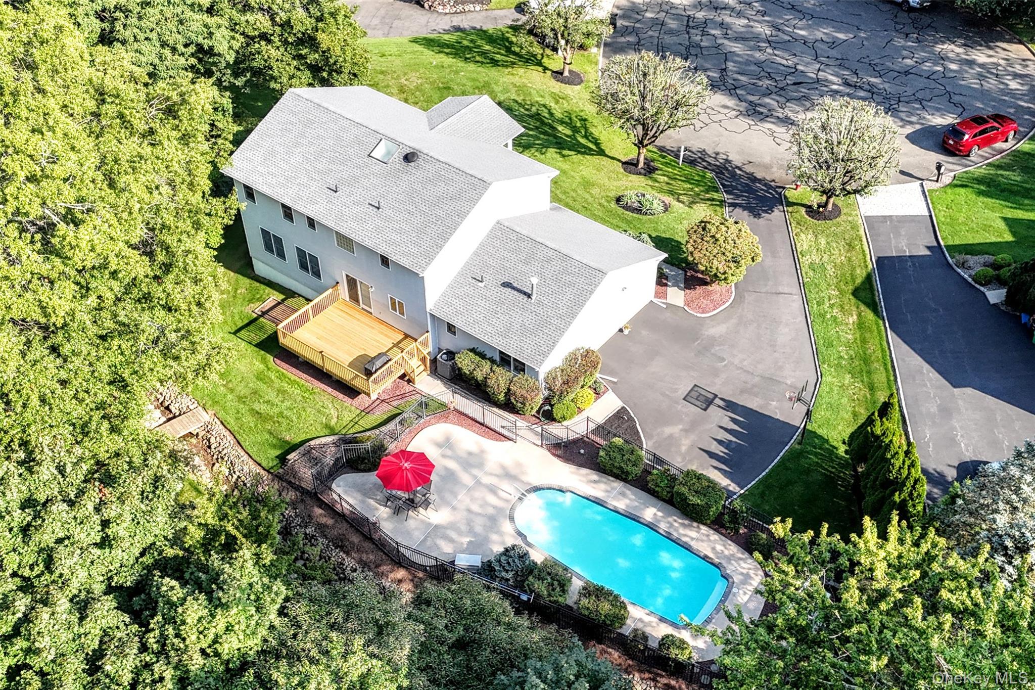 18 Gleeful Lane – For Sale photo 2