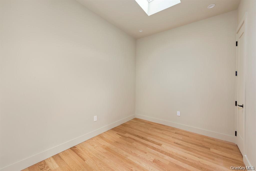 405 Irving Avenue – For Sale photo 32