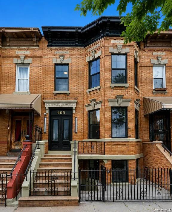 405 Irving Avenue – For Sale