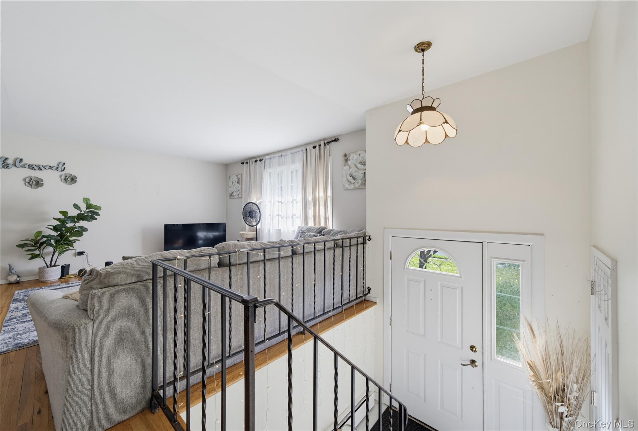 124 Barnes Road – For Sale photo 2