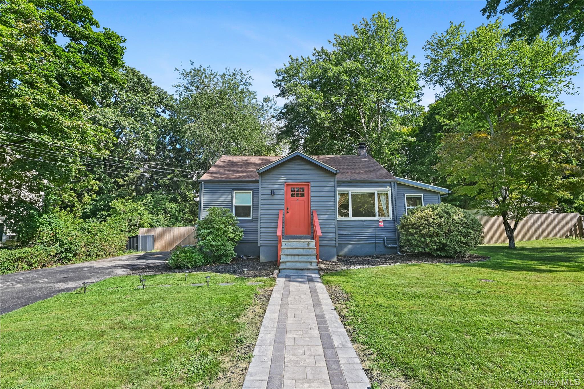 4 Windsor Road – For Sale photo 3