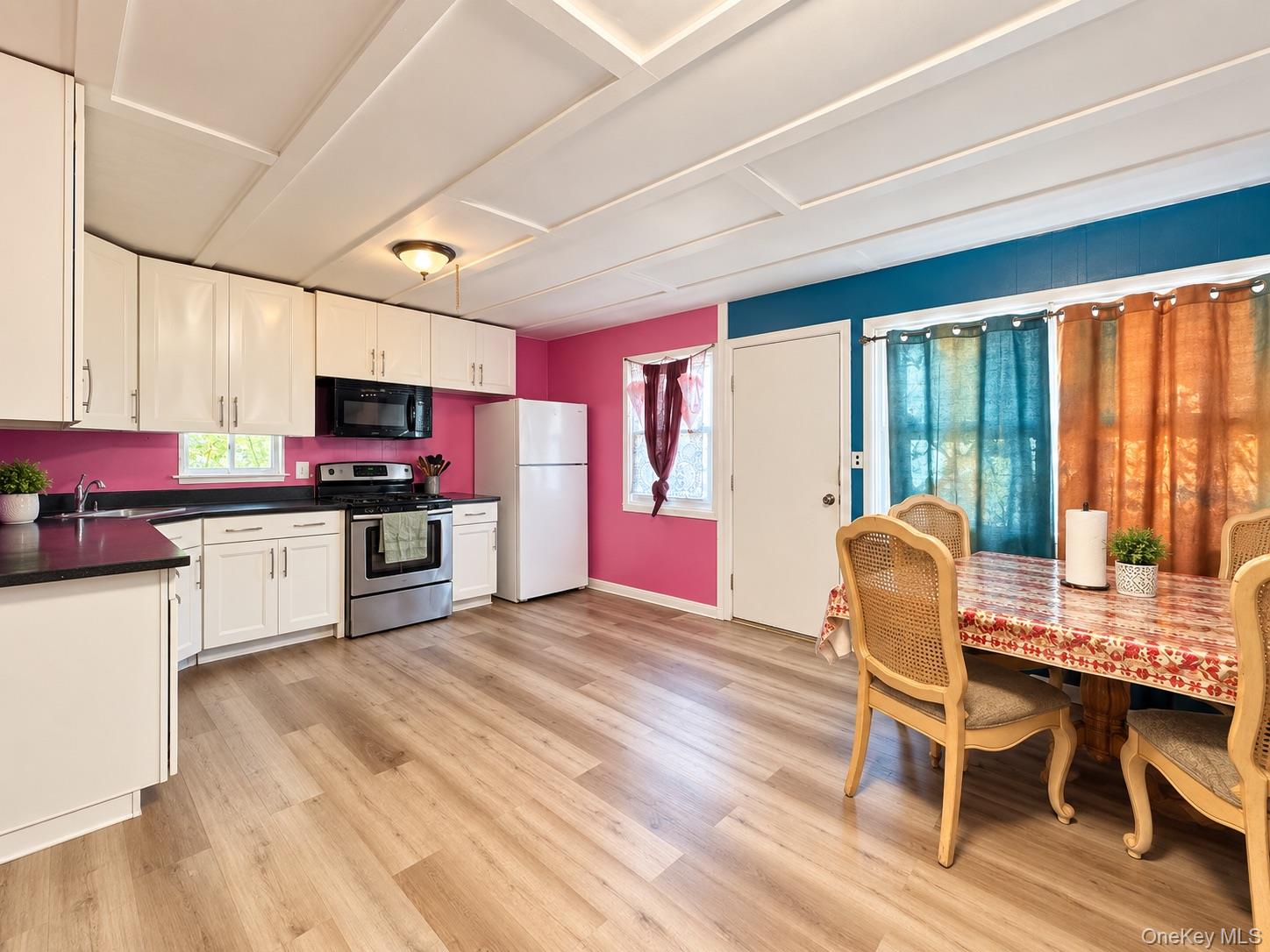 3 W End Avenue – For Sale photo 3