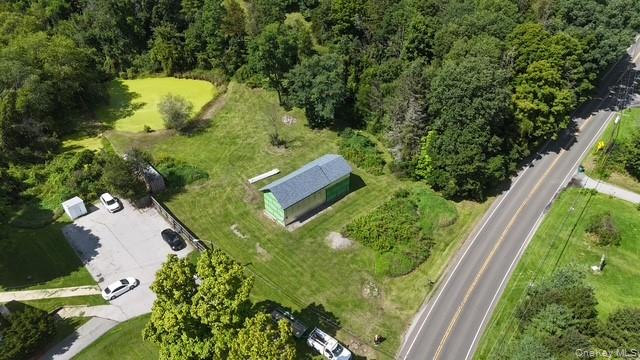595 N Quaker Lane – For Sale photo 3