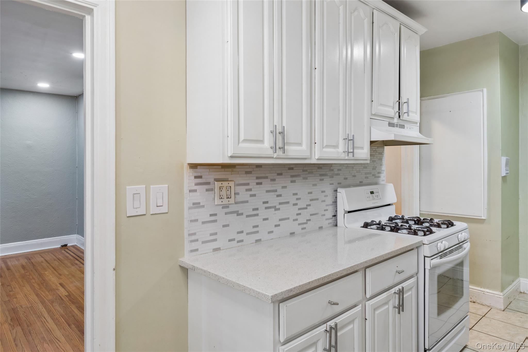 475 Bronx River Road, Unit 3F photo 12