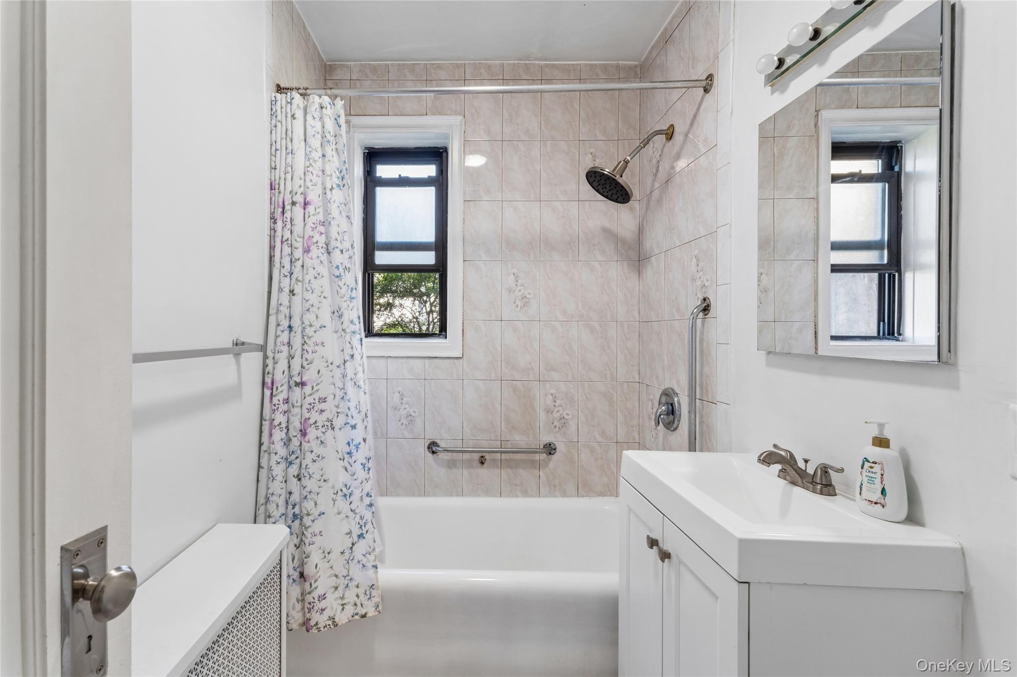 475 Bronx River Road, Unit 3F photo 14