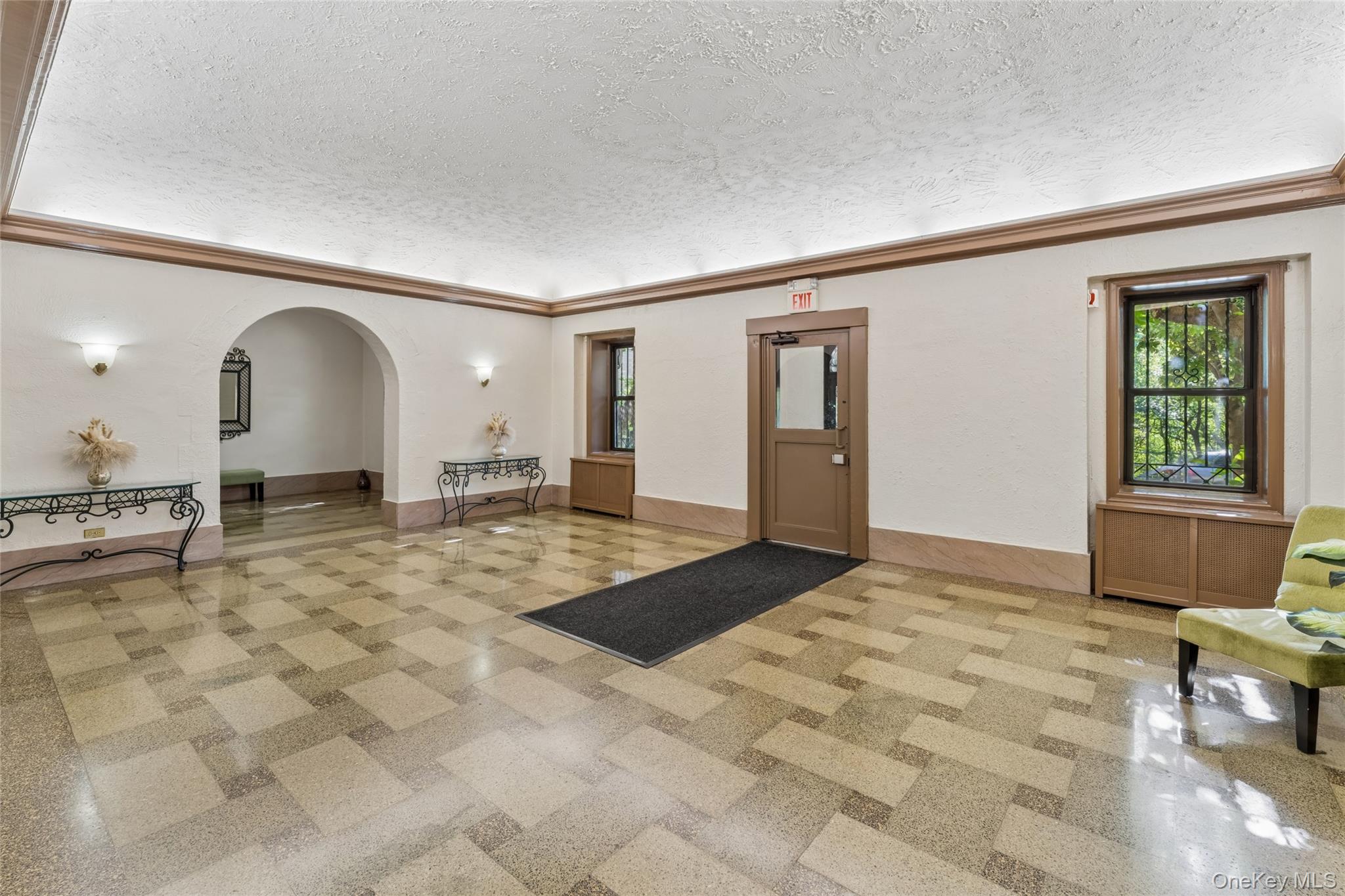 475 Bronx River Road, Unit 3F photo 4