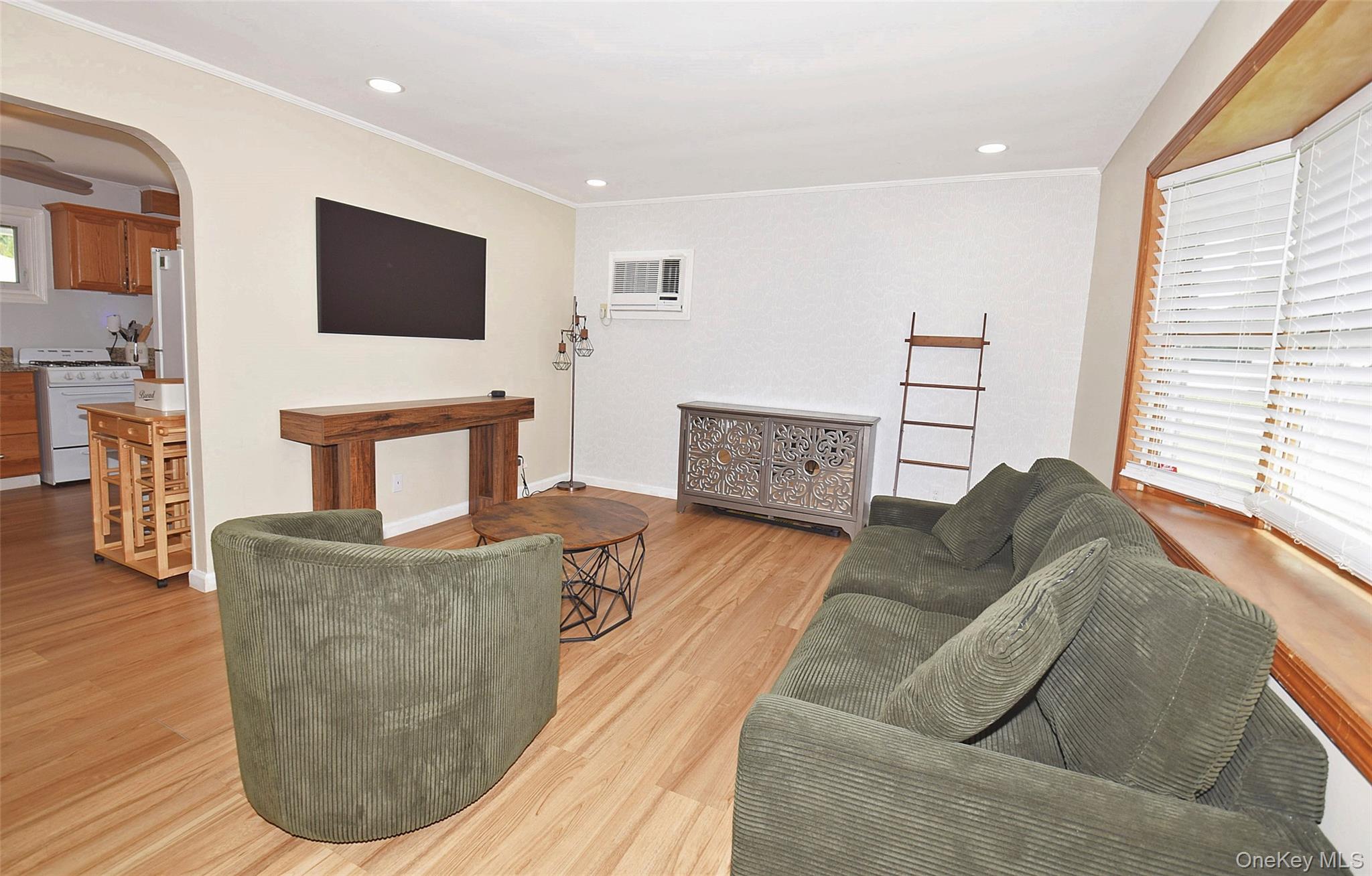 101 Phyllis Drive – For Sale photo 13