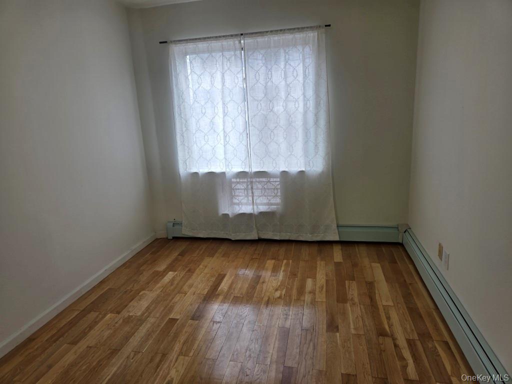 31-03 Linden Place, Unit 2 photo 8