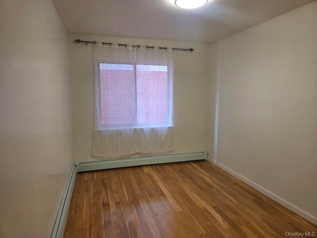31-03 Linden Place, Unit 2 photo 5