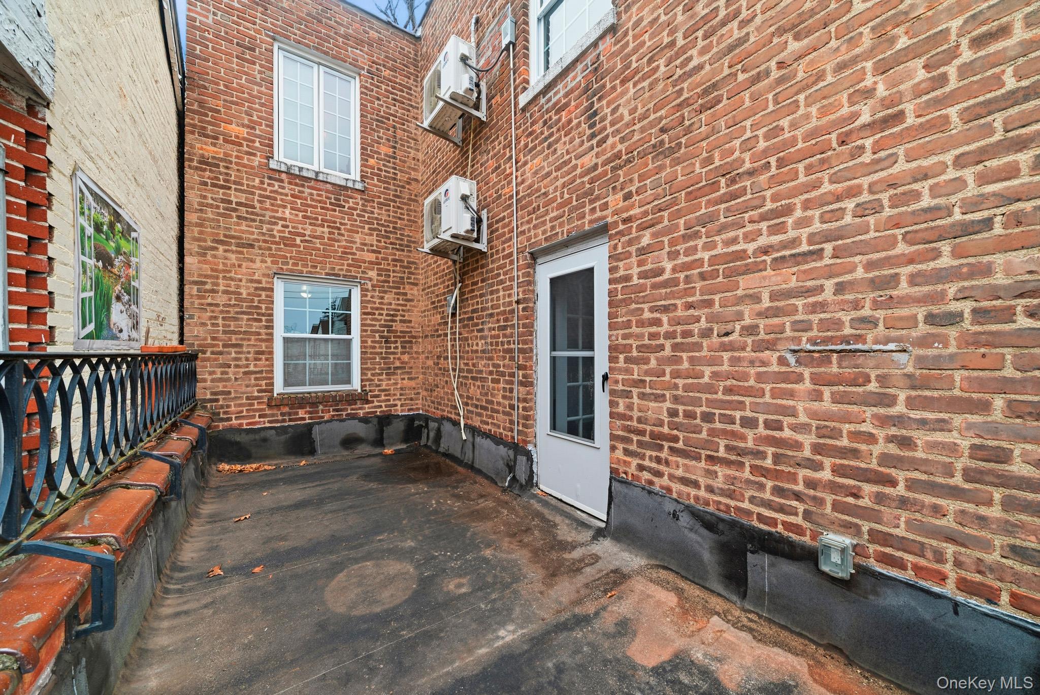 5461 Sylvan Avenue – For Sale photo 23