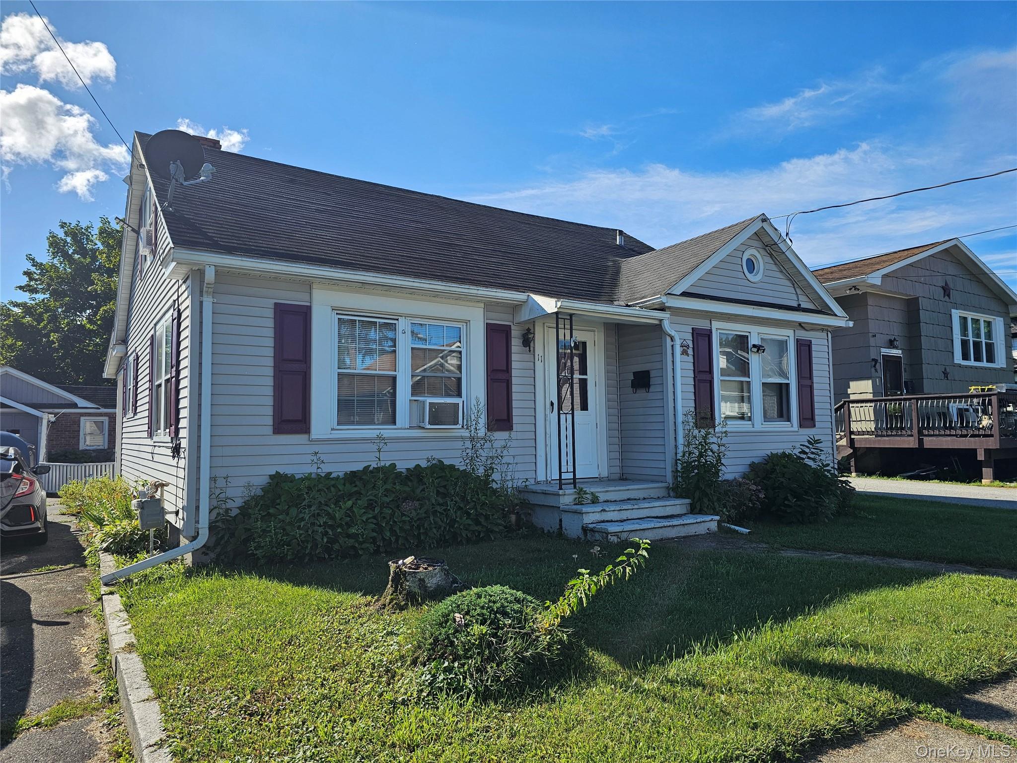11 Willard Street – For Sale