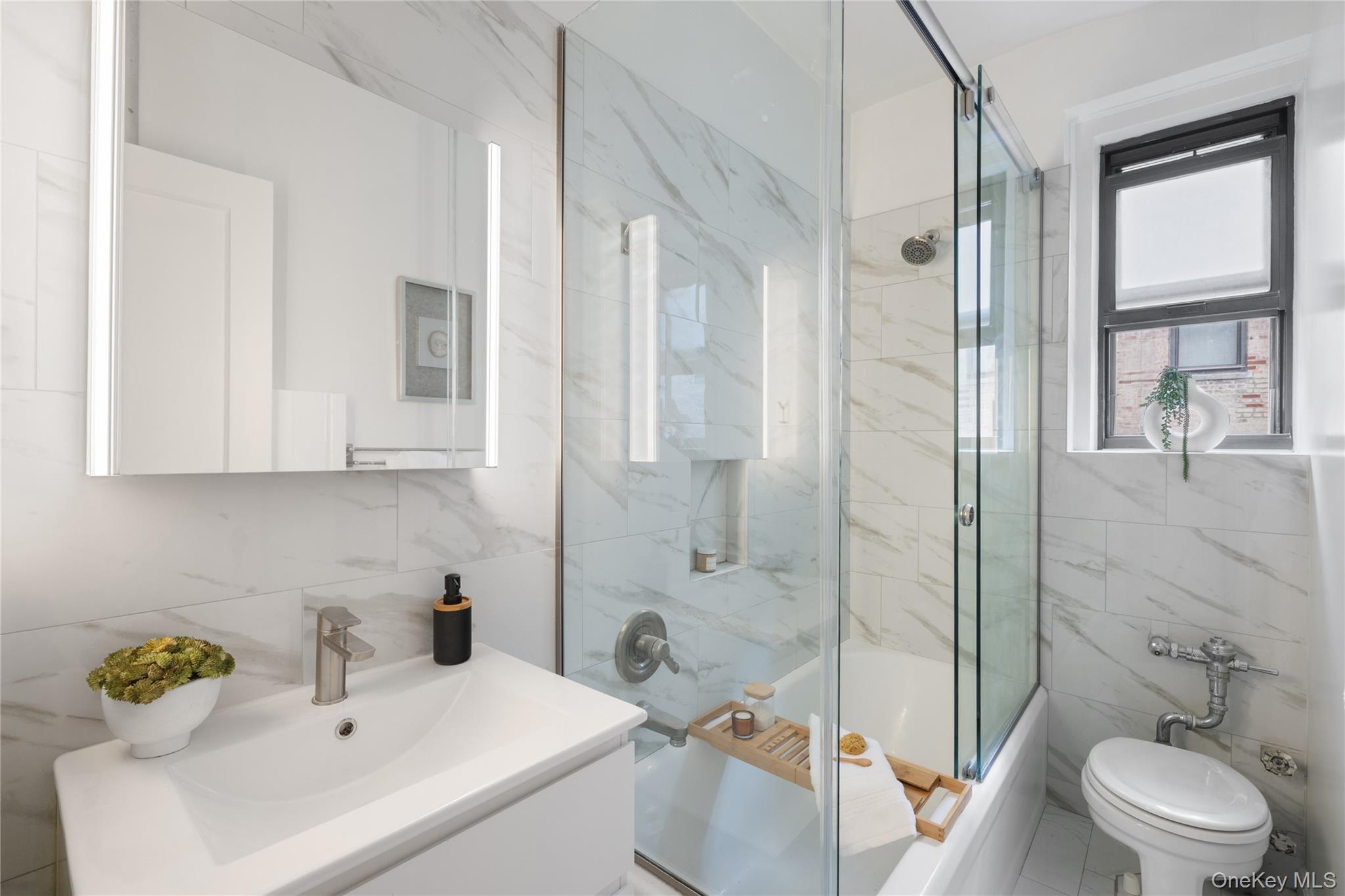 350 Cabrini Boulevard, Unit 7N photo 9