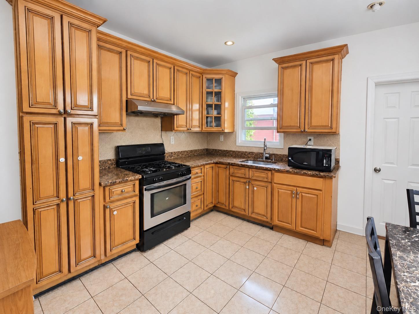 90-11 80th Street – For Sale photo 5