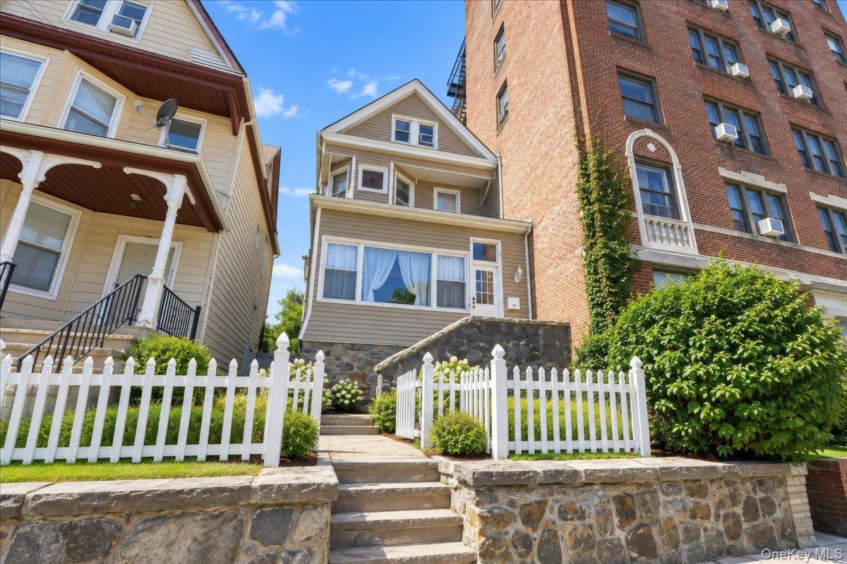 183 Saratoga Avenue – For Sale photo 5