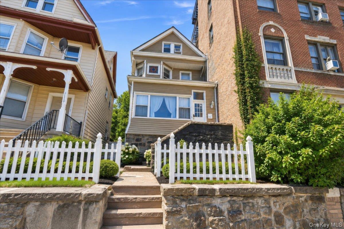 183 Saratoga Avenue – For Sale
