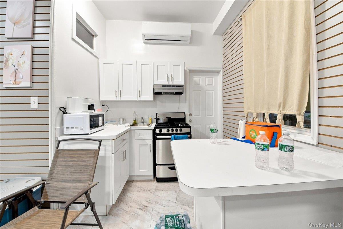 356 Riverdale Avenue, Unit 1 photo 22